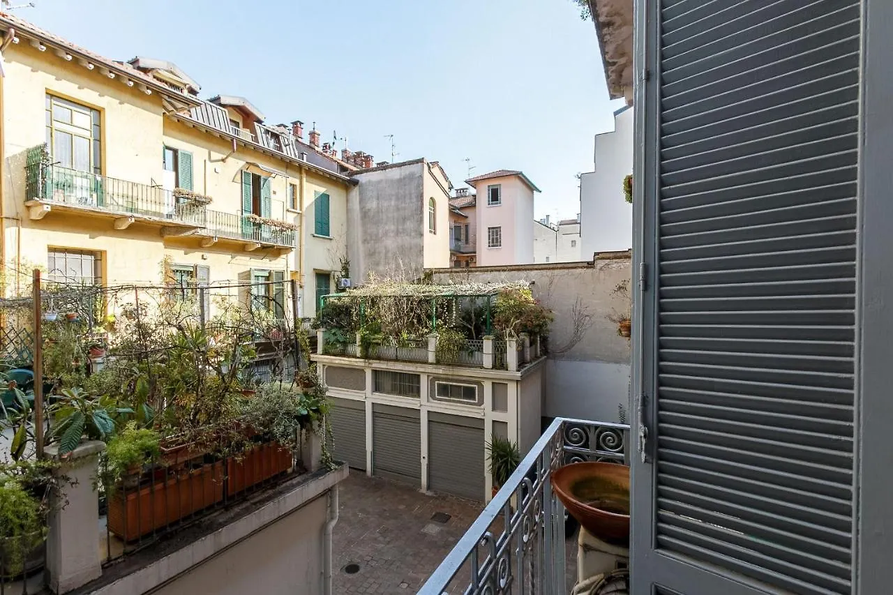Apartment Maroncelli- 2062 By Halldis Milan Italy